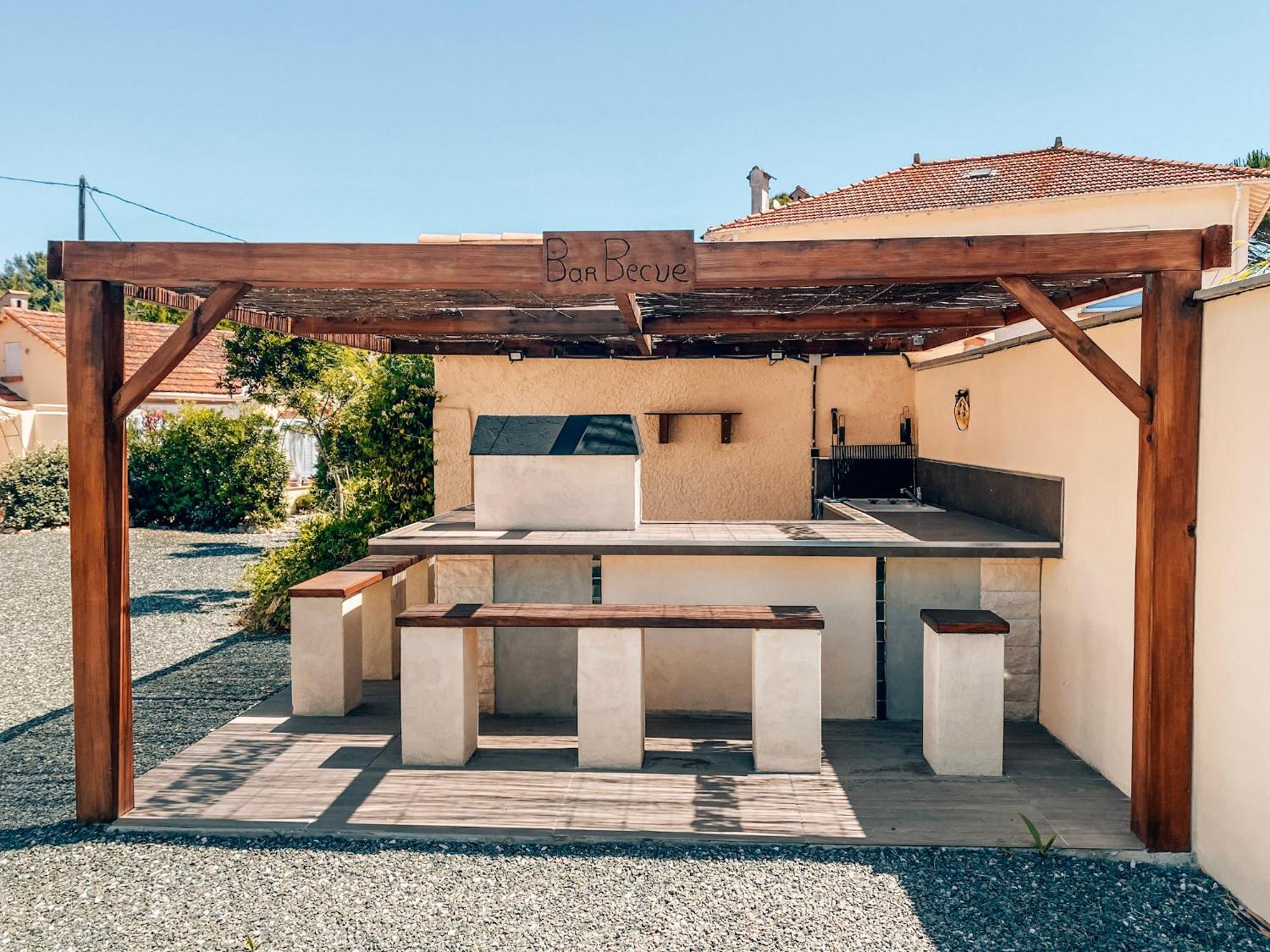 Reve D'Azur En Bord De Mer A La Nartelle Avec Piscine Dans La Residence, Terrasse, Bbq, 2 Chambres 2 Sdb Logement De 35M2 Draps Inclus Sainte-Maxime Exterior foto