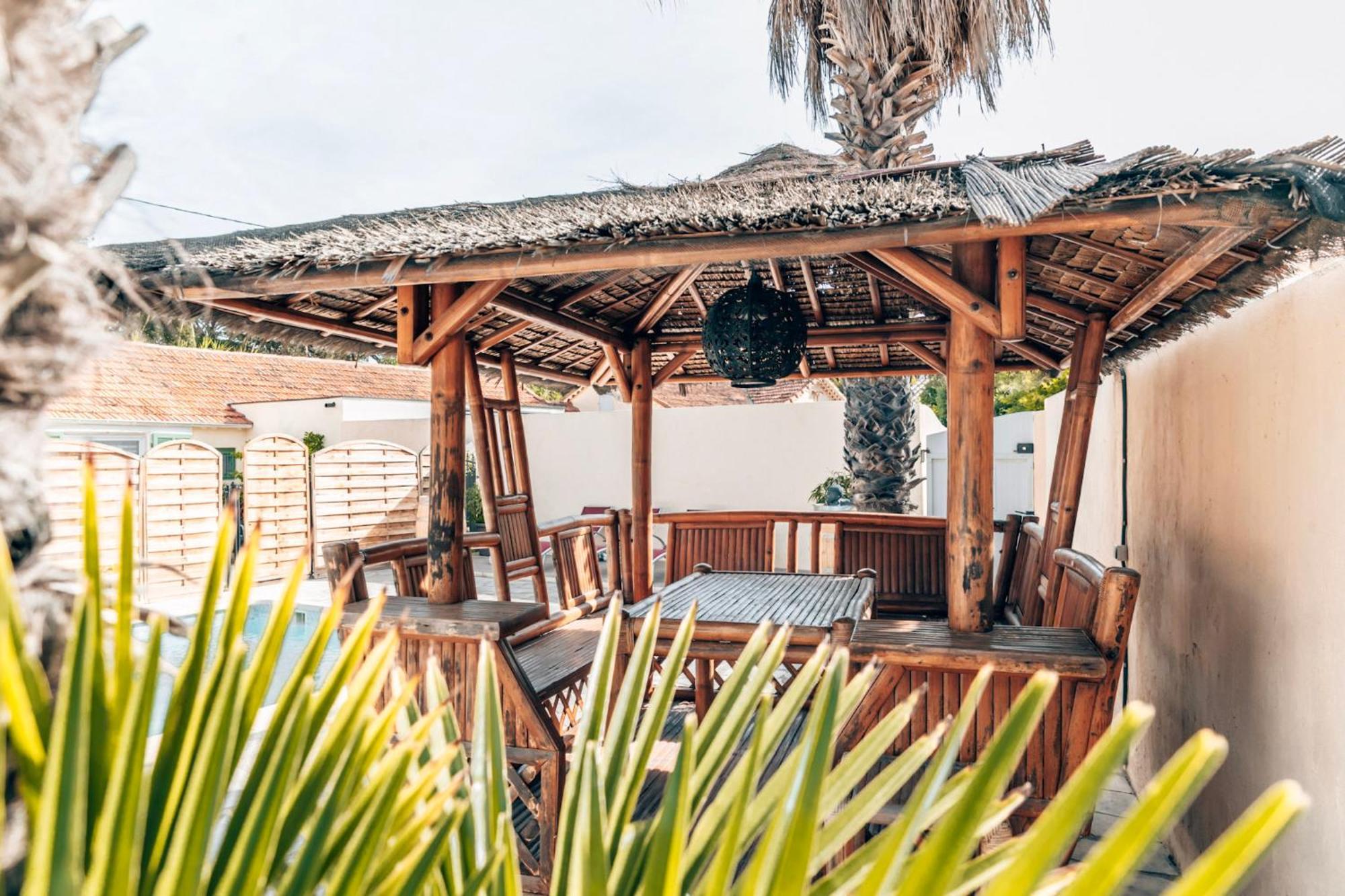 Reve D'Azur En Bord De Mer A La Nartelle Avec Piscine Dans La Residence, Terrasse, Bbq, 2 Chambres 2 Sdb Logement De 35M2 Draps Inclus Sainte-Maxime Exterior foto