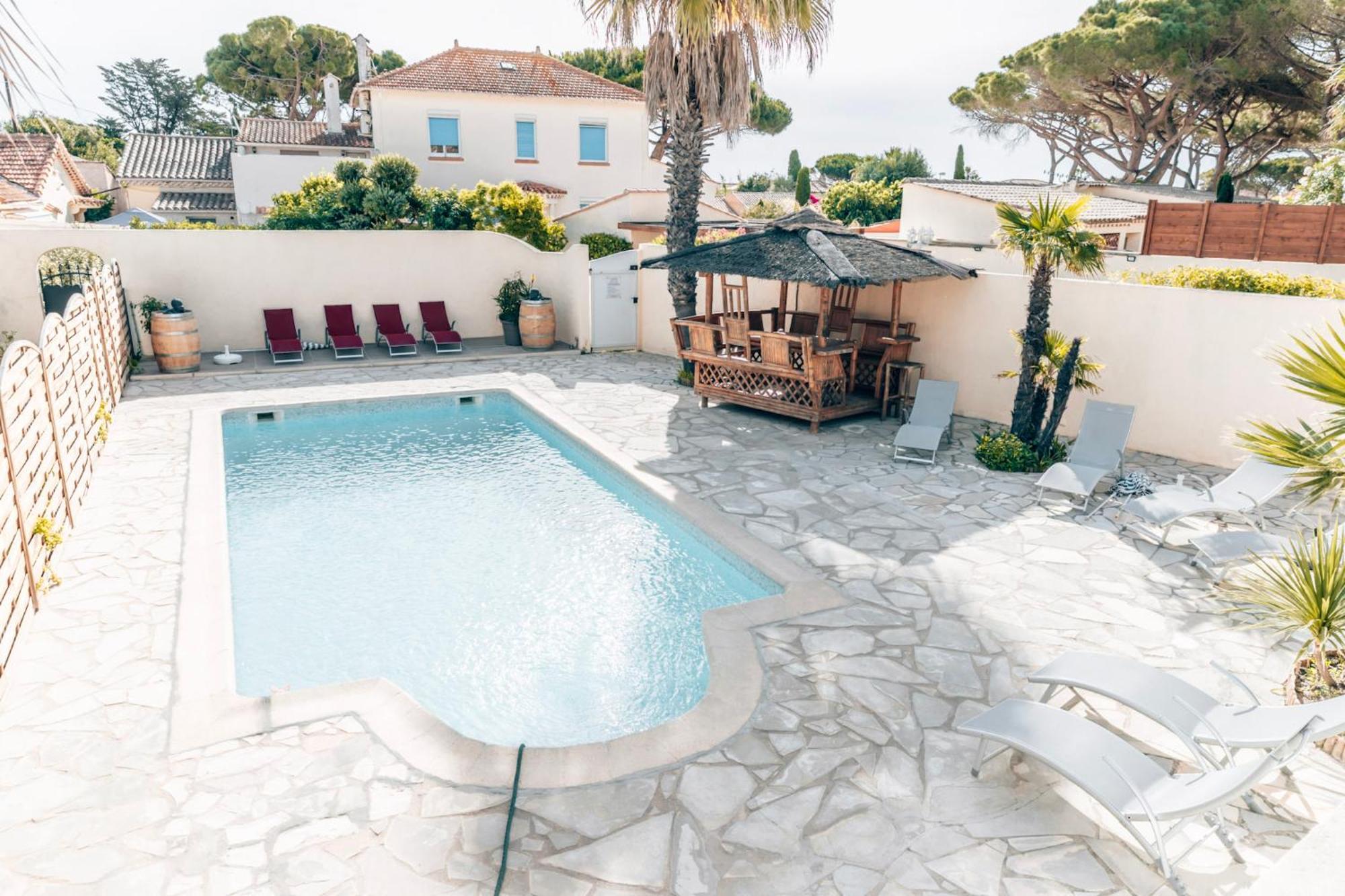 Reve D'Azur En Bord De Mer A La Nartelle Avec Piscine Dans La Residence, Terrasse, Bbq, 2 Chambres 2 Sdb Logement De 35M2 Draps Inclus Sainte-Maxime Exterior foto